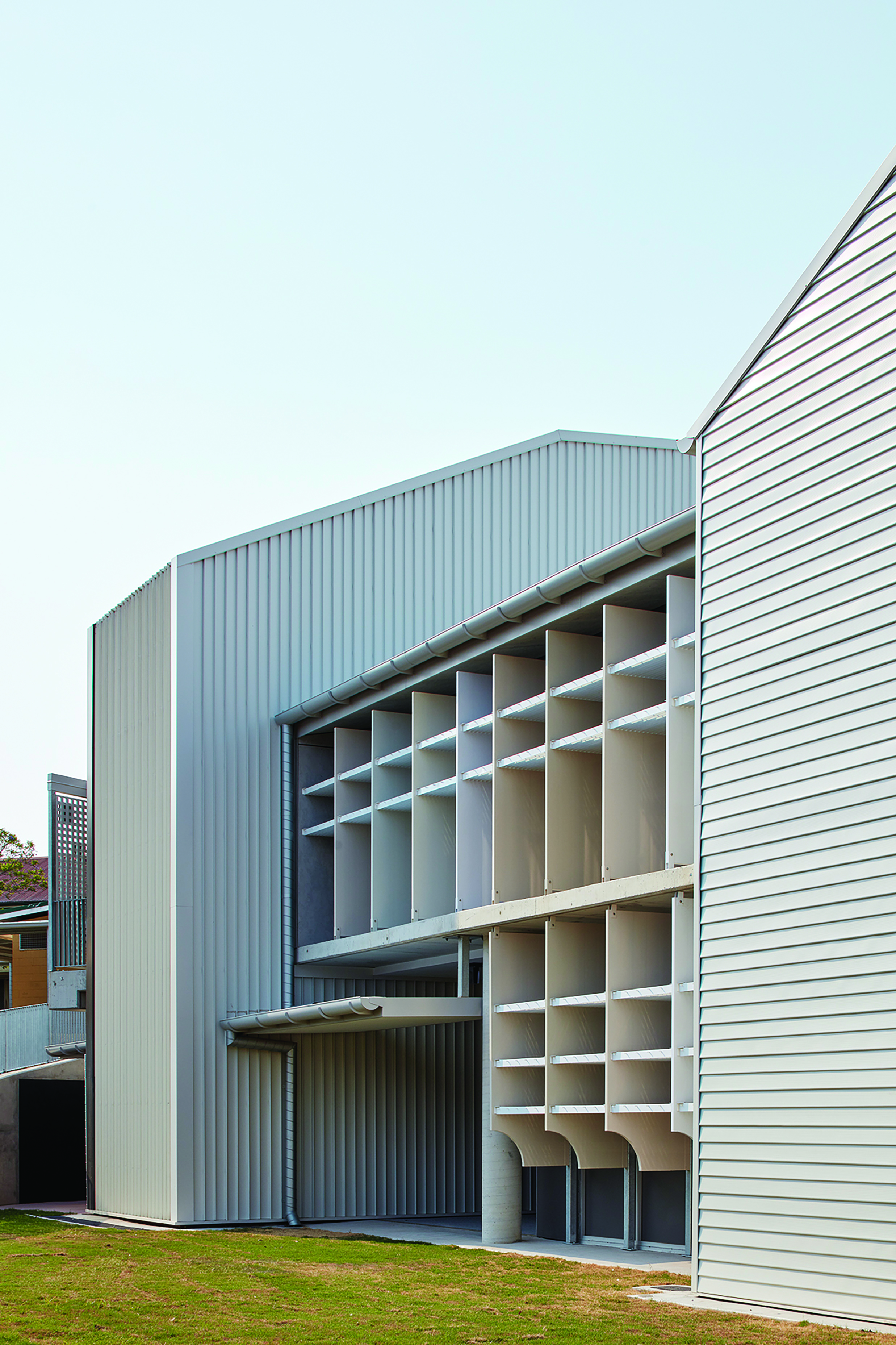 Goodna State School, Queensland - using Lysaght's LONGLINE 305®, WEATHERLINE® and CUSTOM ORB® cladding, all made from COLORBOND® steel.
