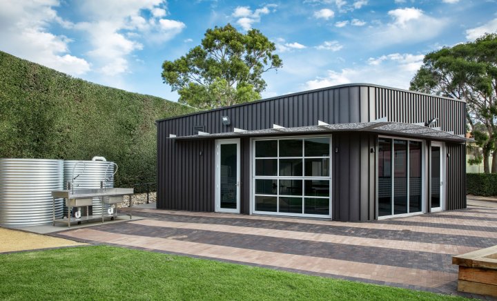 Stratco Hiland Tray Scotch College