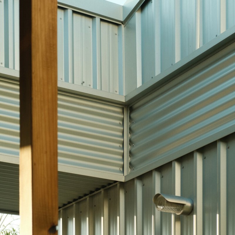 Close up detailing of Fielders TL-5 and S-Rib profiles made from ZINCALUME steel