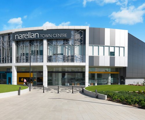 Narellan Town Centre COLORBOND steel facade Monument-Surfmist-Shale Grey